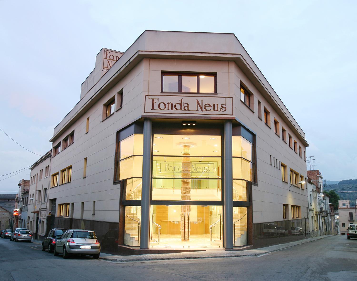 Hotel Fonda Neus Sant Sadurni d'Anoia Exterior foto