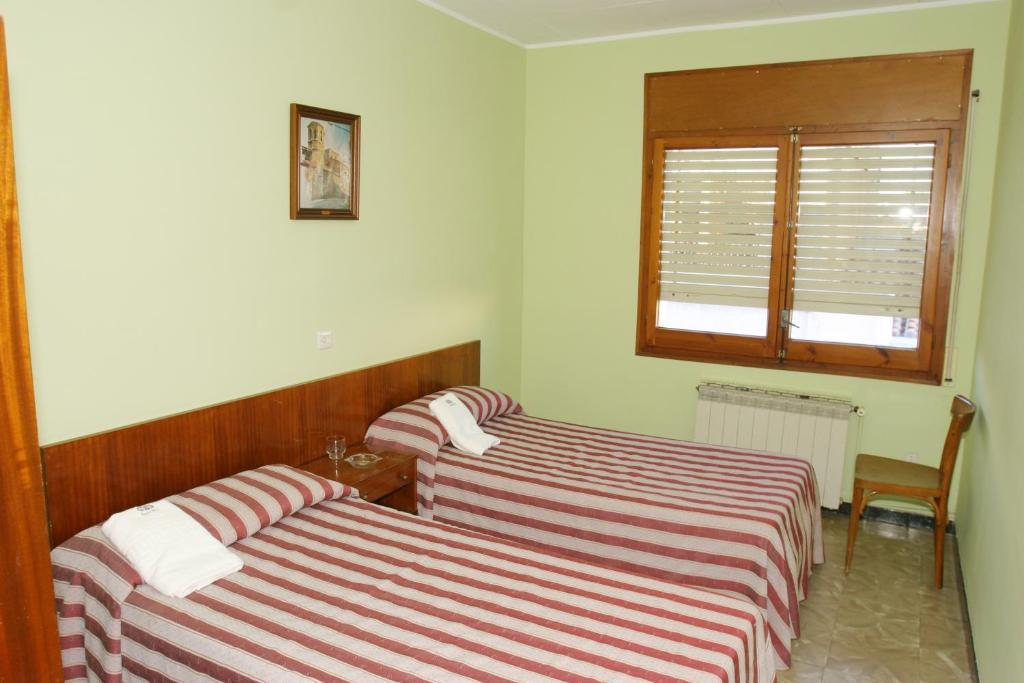 Hotel Fonda Neus Sant Sadurni d'Anoia Exterior foto