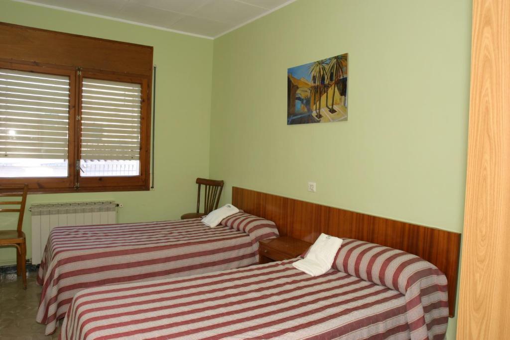 Hotel Fonda Neus Sant Sadurni d'Anoia Exterior foto