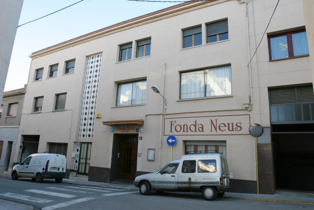 Hotel Fonda Neus Sant Sadurni d'Anoia Exterior foto